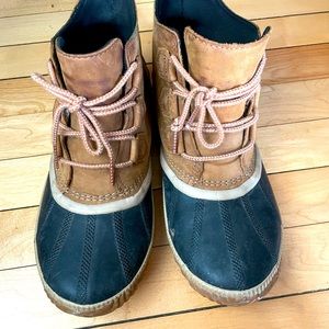 Sorel Out and About Rain Boots 9